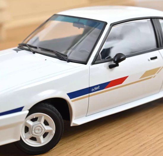 Norev Opel Manta CC GSI Blanc 1984 1/18 183316