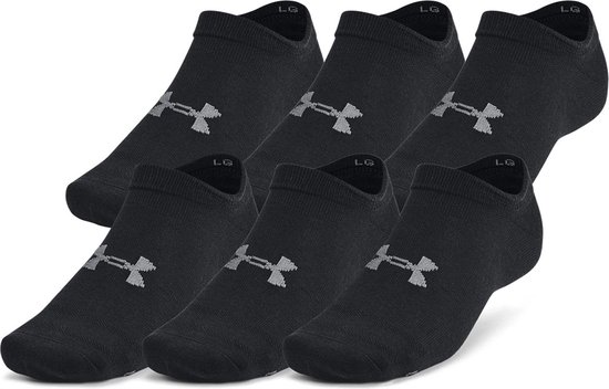 Zes zwarte sportsokken met grijs Under Armour logo op de wreef en "LG" aan de binnenzijde.