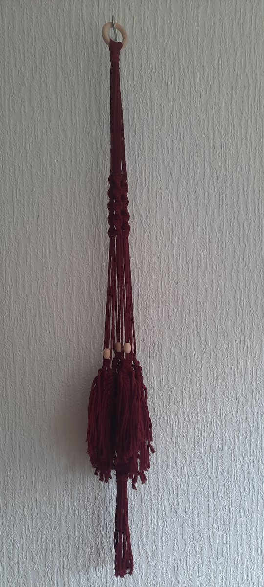 Cafuné - Macramé Pakket-Plantenhanger "Fringe" – Bordeaux– 95 cm – Inclusief Macramé Koord, Houten Ring & Kralen en Instructievideo – Perfect voor Beginners -Macrame Touw - Complete set- Moederdag Cadeau Idee - Plantenhanger maken — afbeelding 4