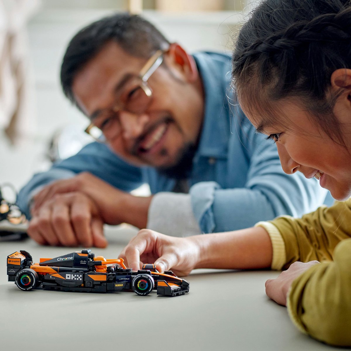 LEGO Speed Champions McLaren F1 Team MCL38 racewagen Set - 77251 — afbeelding 16