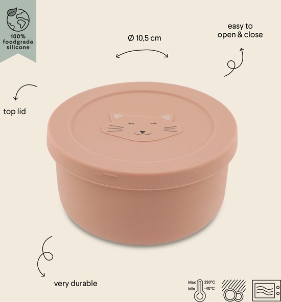 Een lichtroze siliconen bakje van 10.5cm, met deksel en een slapend kattengezicht. Eenvoudig te openen, duurzaam, vaatwasmachinebestendig.