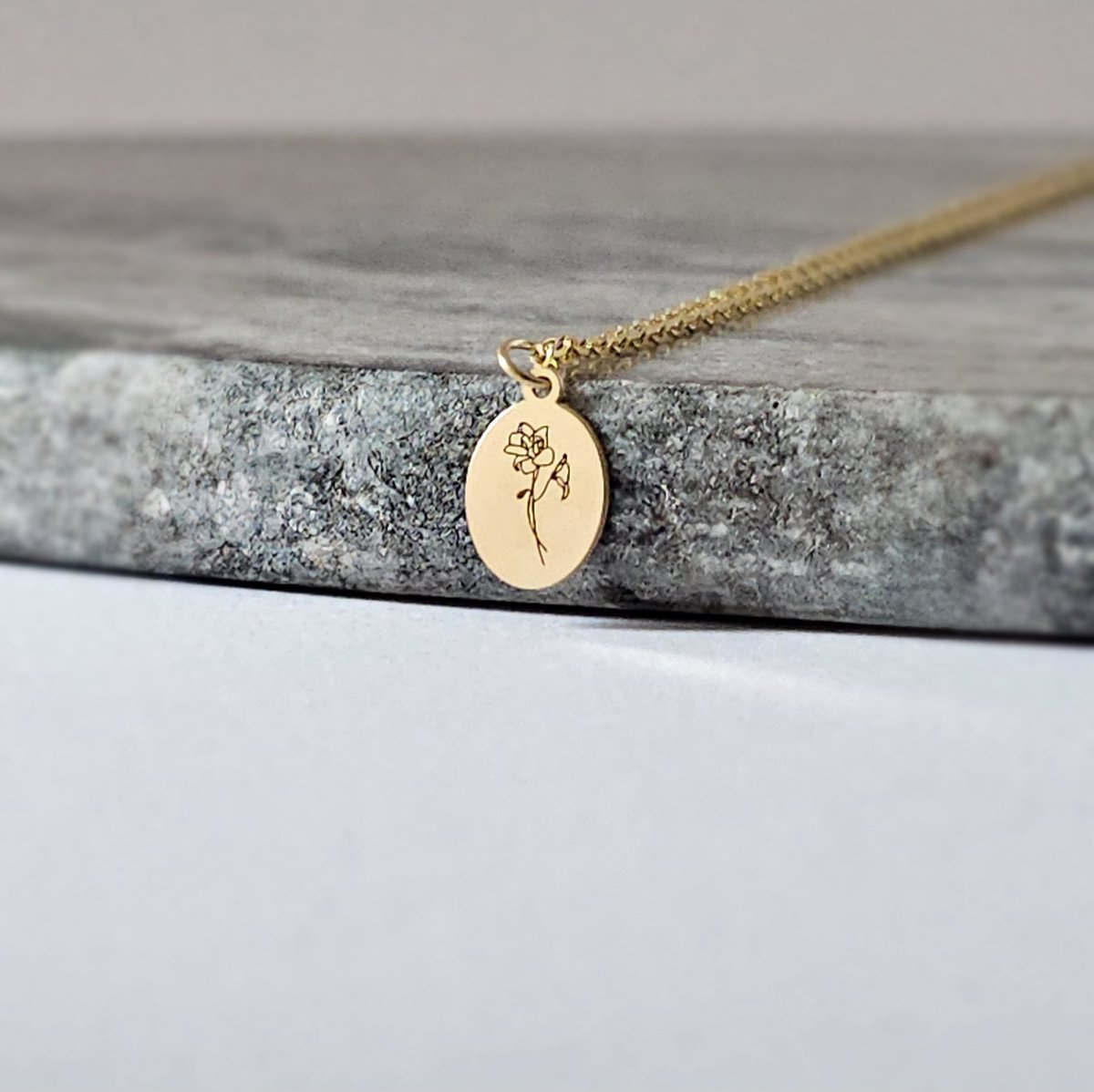 Ellen Life Jewelry | Juli Geboortebloem Kettingen - 14K Goud Gepersonaliseerd Keeting - Verjaardag Cadeau Vriendin & Vrouw - Geboortemaand Ketting met Hanger - Handgemaakte Sieraden