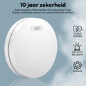 Witte rookmelder met 10 jaar batterij, LED licht bij alarm en zelftest.