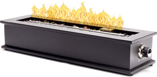 Zwarte rechthoekige vuurtafel met vlammen, controlknop en gaskoppelingsingang, gefotografeerd op een witte achtergrond.