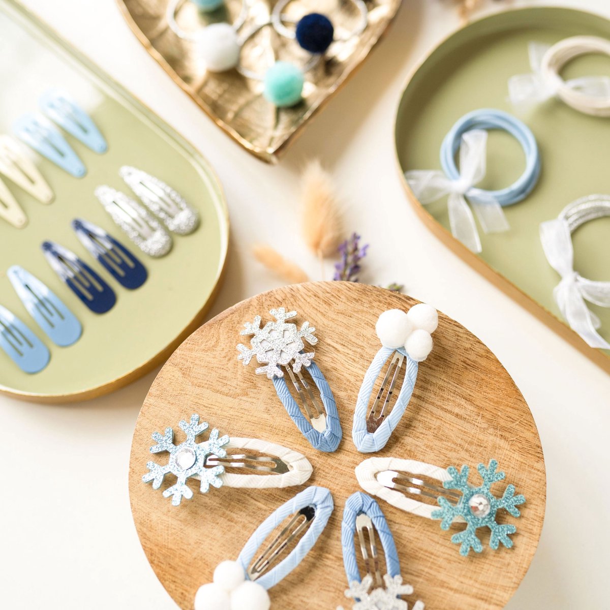 Cadeau Haaraccessoires Meisjes – 48 Haarspeldjes & Elastiekjes in Mooi Doosje