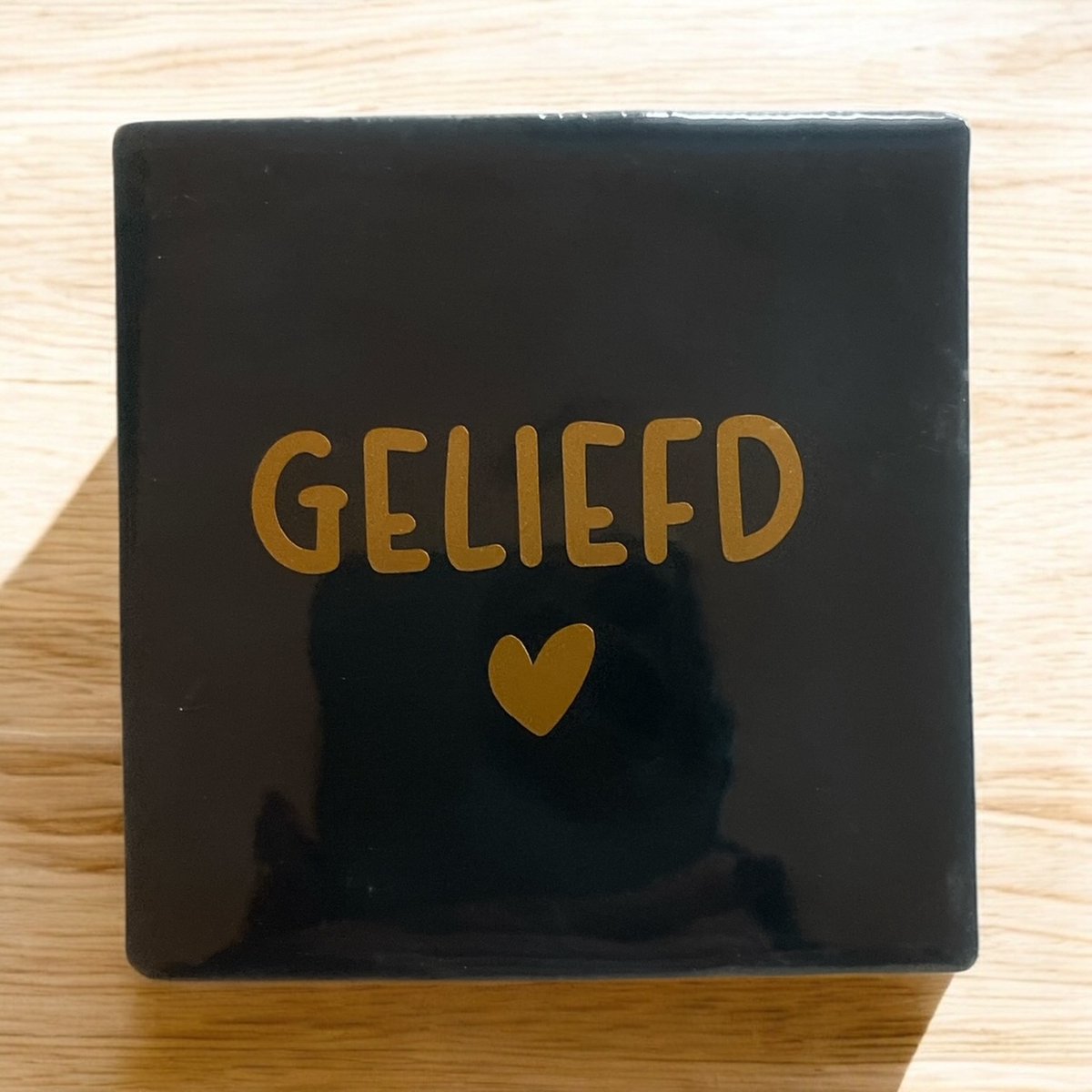 Hip Tegeltje met tekst-Geliefd-Donker Blauw-Spreuk-Cadeau-Geschenk-Gift-Kado-Feestdagen-Vejaardag-Zomaar