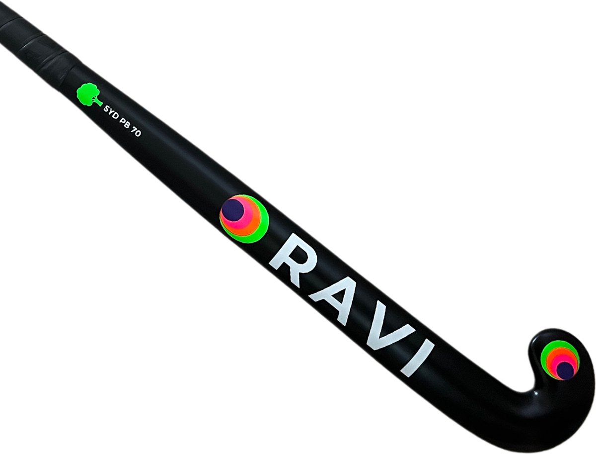 RAVI Hockeystick - Mid bow - 70% Carbon - Black 36,5''