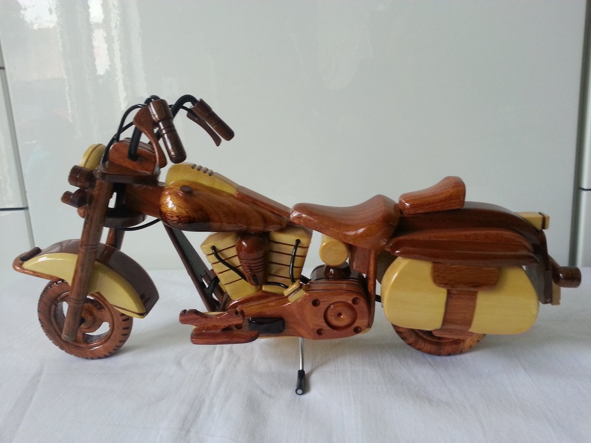 Houten modelmotor Harley Davidson Road King replica 103- Cadeautip