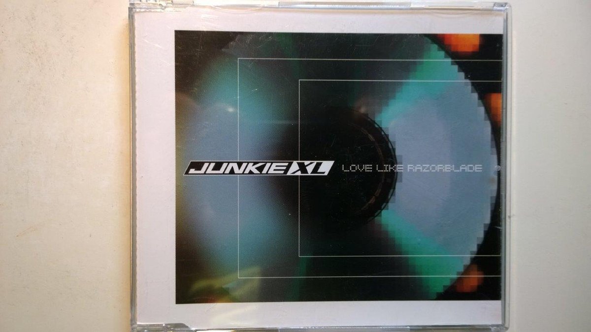 Junkie Xl - Love Like Razorblade