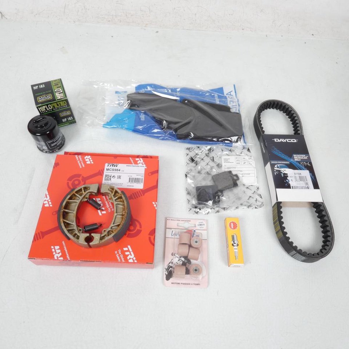Kit révision entretien Sceed24 pour scooter Piaggio Vespa LX 125 4T 2V AC