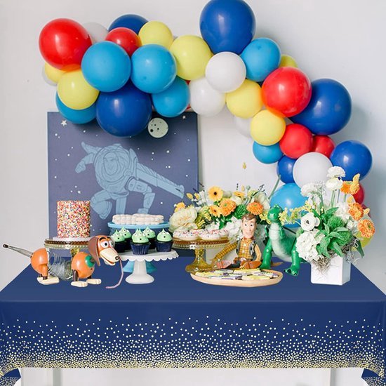 Neatiffy 137 cm x 274 cm set van 6 rechthoekige plastic tafelkleden voor picknick / camping / feest / banket tafelkleden. Wegwerp / herbruikbare tafelkleden roze