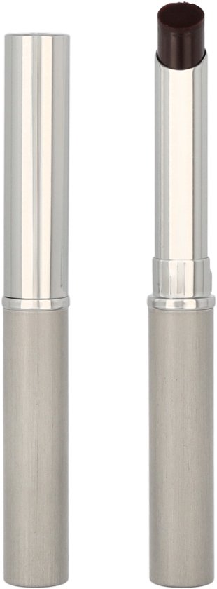 Twee zilverkleurige lipstickhouders naast elkaar, één met een donkerbruine lipstick.