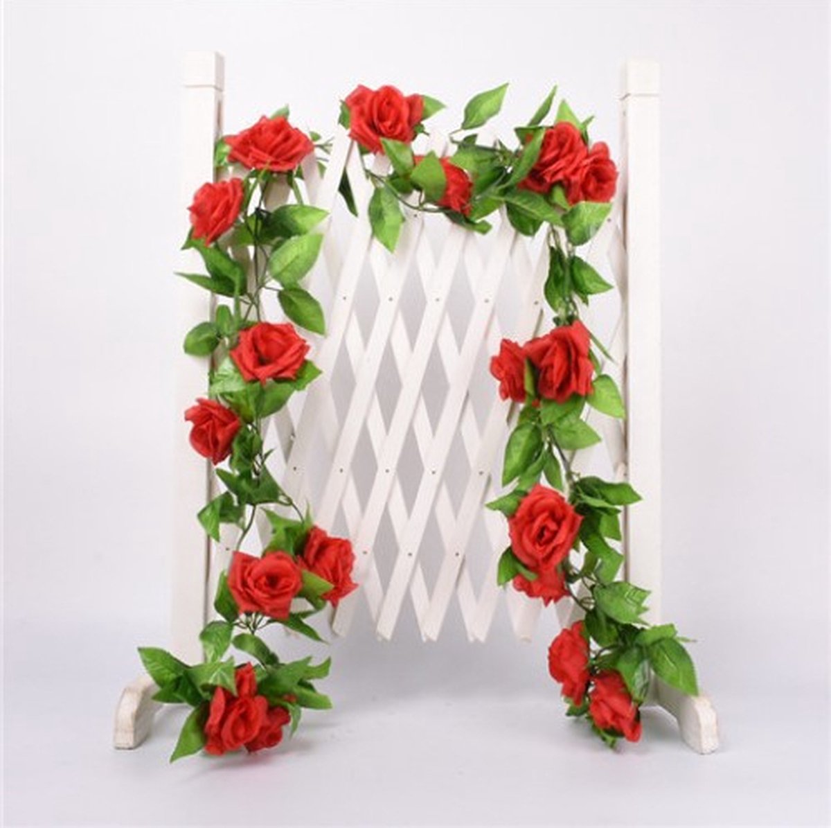 Shagam Kunstbloemen - Rode Roozenwijnstok - Kunstmatige Bloemen - Rode Roozen - 9 Bloemen 102 Bladeren - Passievolle Verklaring - Feestelijke Decoratie - Fijne Kleur en Textuur- Huisdecoratie - huwelijksdecoratie - feestdecoratie- Gemakkelijke Installatie Rood