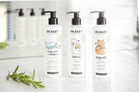 Oh, Baby! Gevulde Toilettas (3*250ml)| Natuurlijk, biologisch & vegan voor baby's en kinderen - Body Wash & Shampoo + Badolie + Lichaamsmelk + Gratis Toilettasje van Naïf — afbeelding 3