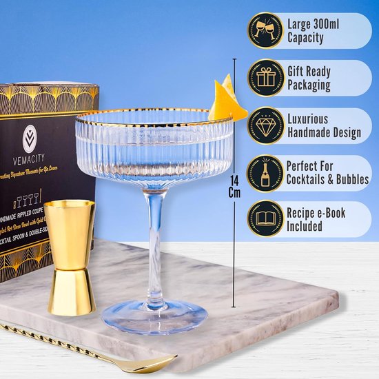 Vemacity Martini glazen set van 4 met gouden randen | vintage glas met goudkleurige staaflepel en dubbelzijdige jigger | champagnecoupe cocktailglazen | cocktailrecept e-book ( | Espresso Vemacity Martini glazen set van 4 met gouden randen | vintage glas met goudkleurige staaflepel en dubbelzijdige jigger | champagnecoupe cocktailglazen | cocktailrecept e-book ( | Espresso