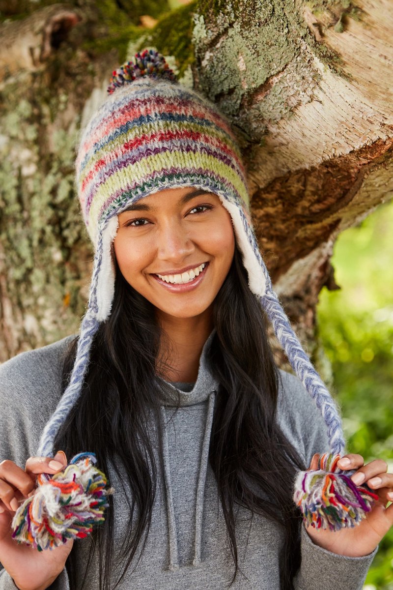 Pachamama - Coroico - Chullo - Nepal muts - Pompom - oor flappen - gevoerd - Fair trade