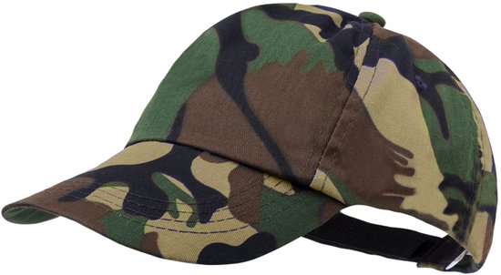 Casquette verte camouflage avec visière.