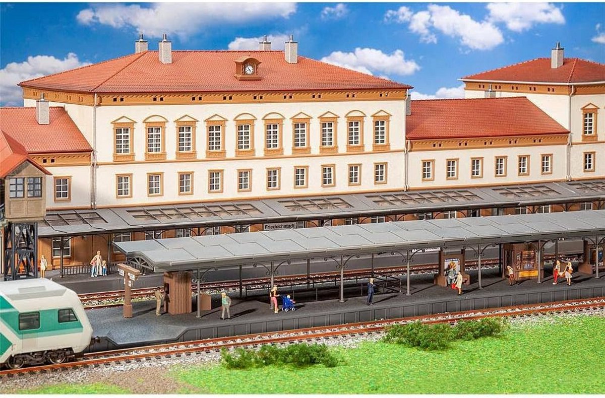 H0 Treinsteig Friedrichstadt Modelbouwset voor Spoorbaan Schaal 1/87