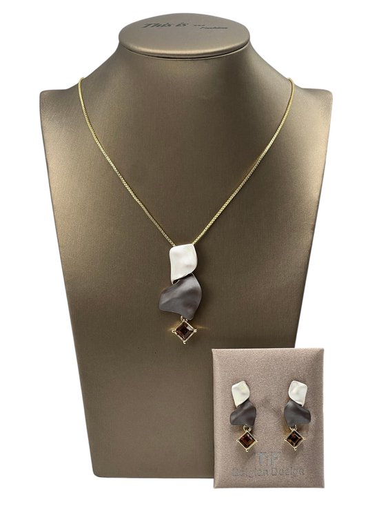 TIF - Sieraden - Sieradenset dames - Halsketting - Oorbellen - Goud - Bruin - Crème - Verstelbaal 42-47 cm