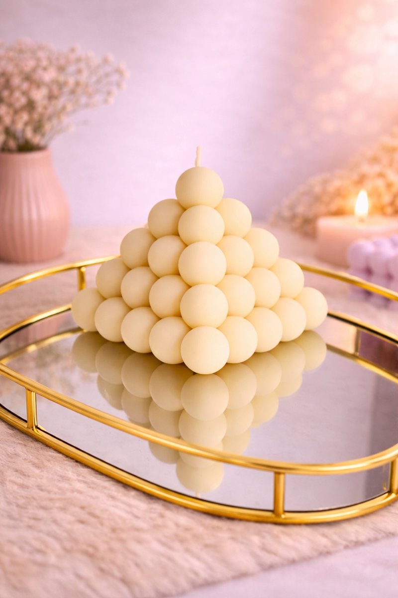 Piramide Kaarsen!  | Viva Femme | Kaarsen | Decoratie | Cadeau | Wonen | Wit