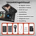 Inhoud van de verpakking van de 5K digitale camera met camera, batterij, SD-kaart, kabel en hoes.