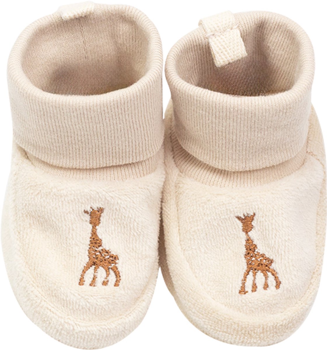 Sophie de giraf Geboorteset Velours Beige – Baby Pyjama, Mutsje & Slofjes 1M (54 cm) – Zacht Fluweel – Unisex – Comfortabele Vooropening – Luxe Kraamcadeau Set – foto 3