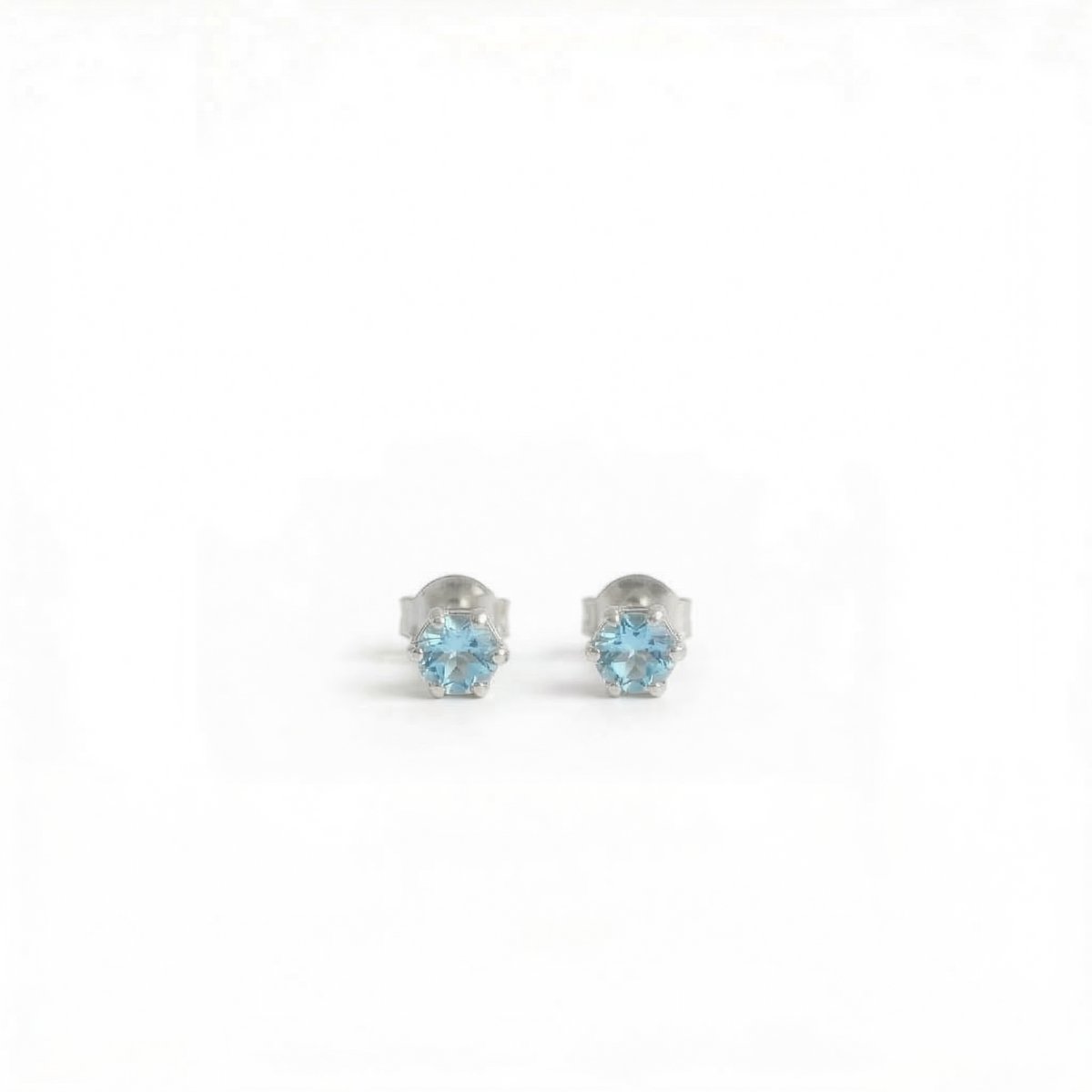 Oorknopjes Geboortesteen December Blauw Topaas Zilver | cadeau dames