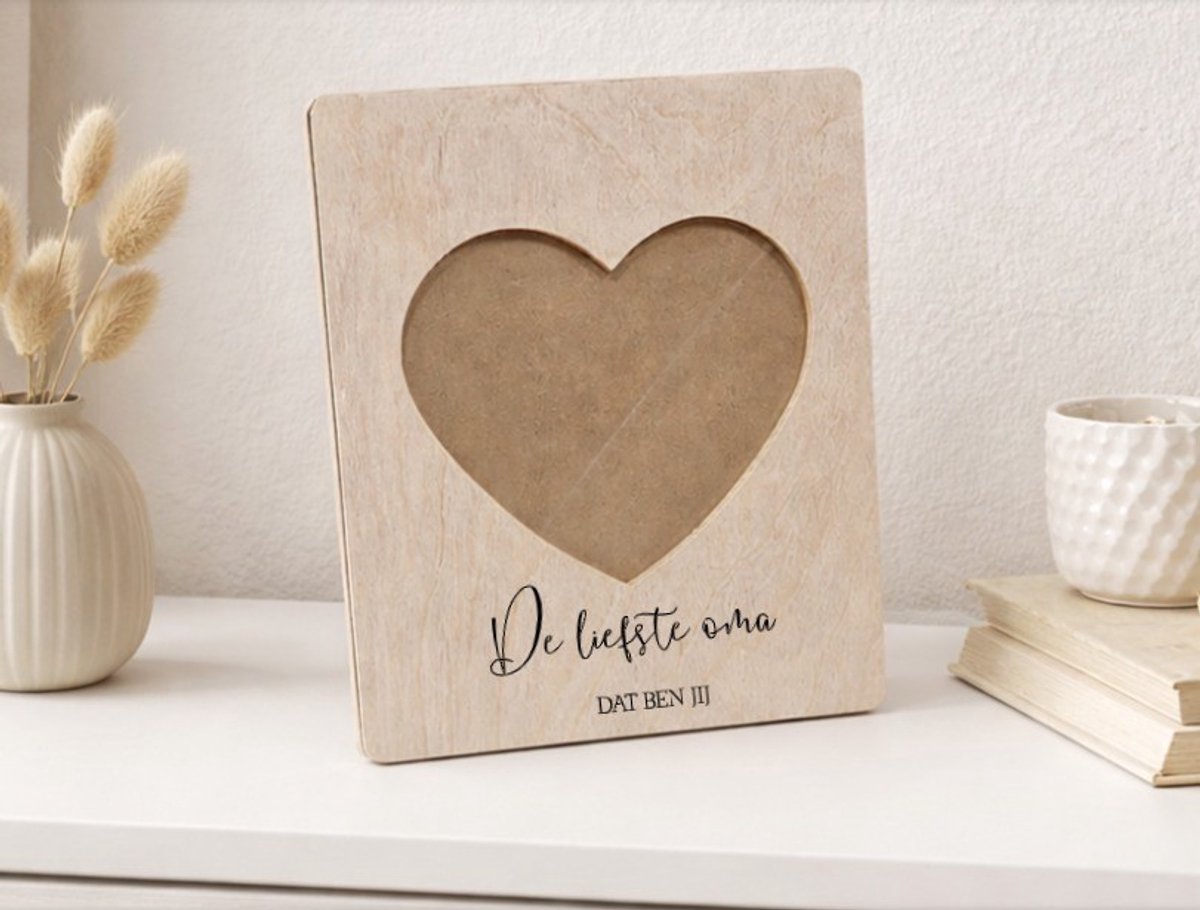 Fotolijst Liefste Oma – Houten Fotolijst met Hart – Cadeau Oma – Moederdag Cadeau – Persoonlijk Fotocadeau – “De liefste oma dat ben jij”