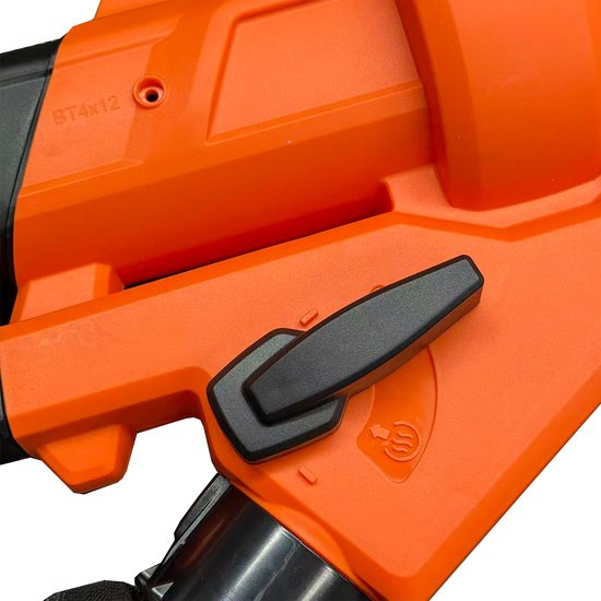 Kibani Accu Bladblazer en Zuiger - Incl. 4x21V Accu's - 3-in-1 Bladeren Zuigen, Blazen en Shredden - 15:1 Shredder - 35L Verzamelzak - Oplaadbare Accu’s - Tuinblazer - Lithium Accu - Lichtgewicht en Krachtig van Kibani — afbeelding 4