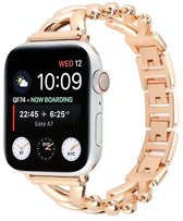 Zilverkleurige smartwatch met een rosé gouden schakelbandje.