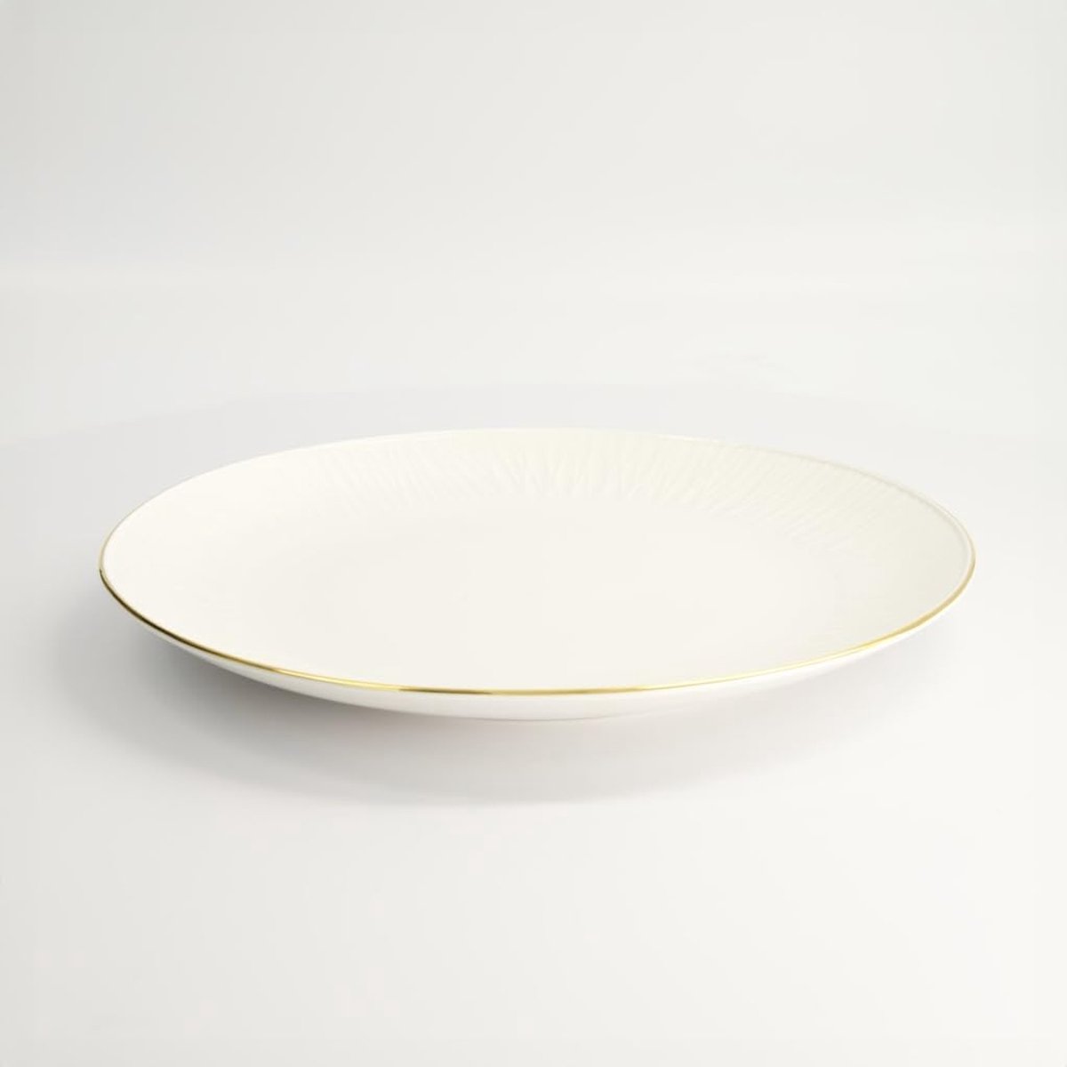 Gouden Rand Bord - Eetbord Luxe - Diner Presentatie - Fijn Porselein - 28.5 cm - Wit