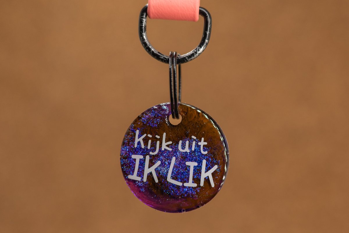 Crackerjack hondenpenning - Fun tag - Kijk uit ik lik - slijtvast - moddervast - uniek - leuk als cadeau