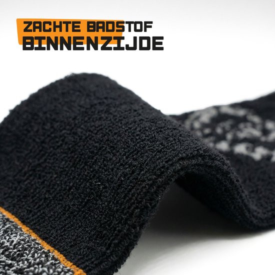 Zwarte werksokken met zachte badstof binnenvoering. "ZACHTE BADSTOF BINNENZIJDE"