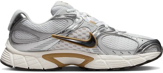 Baskets pour femmes Nike V5 RNR - White cendré - Taille 43 - Unisexe