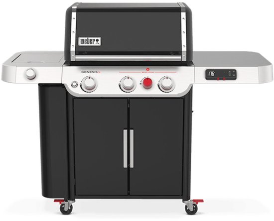 Zwarte Weber Genesis E335 gasbarbecue met zilverkleurige details, roestvrijstalen bedieningspaneel en digitaal display.