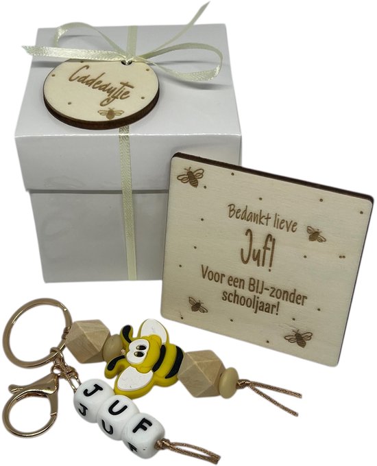 Sleutelhanger en kaartje JUF | BIJ-ZONDER | cadeaudoosje | jij bent de liefste | liefste juf | topjuf | einde schooljaar | juffen | meester | cadeau