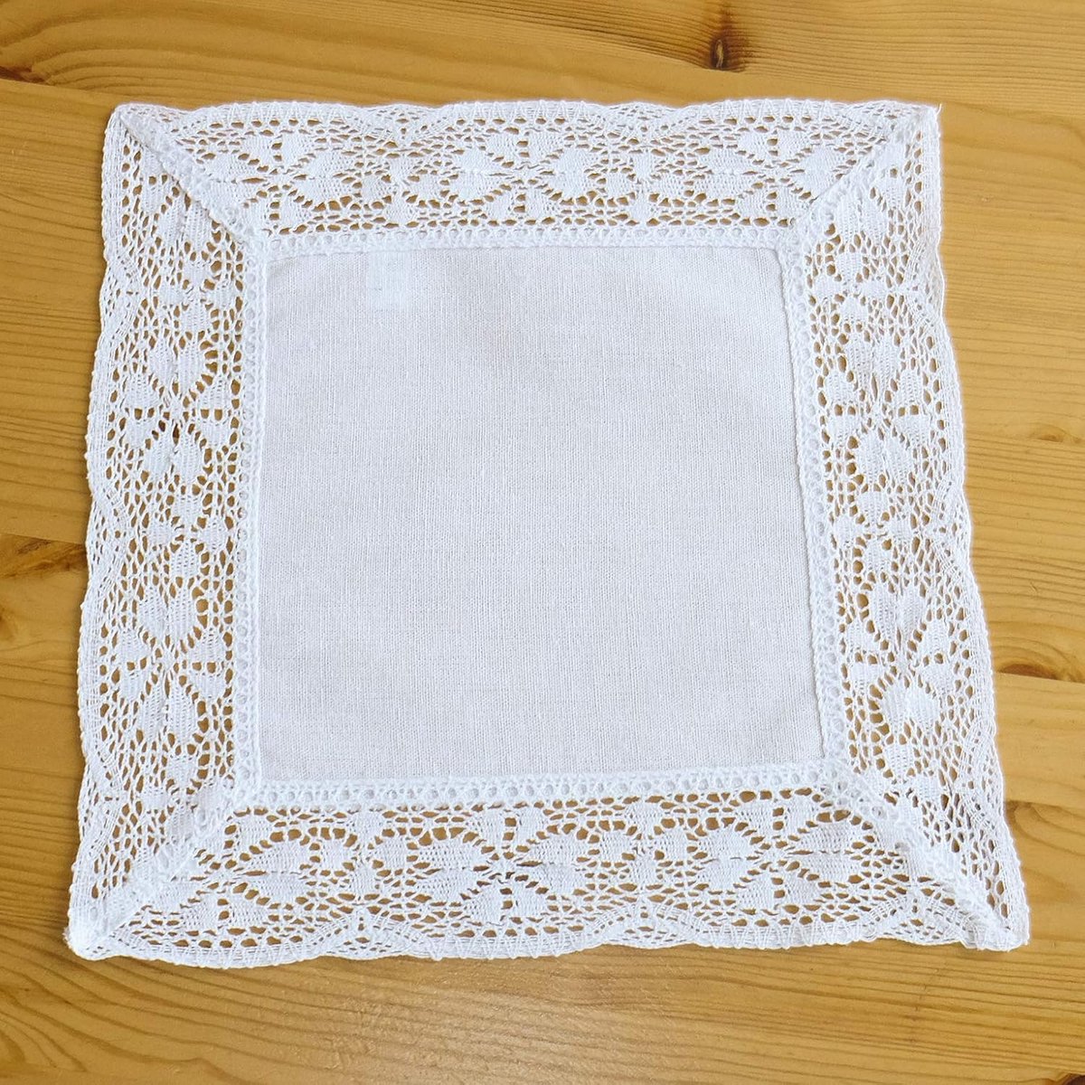 Tafelloper wit gehaakt landhuisstijl tafelkleed 40x140 kant