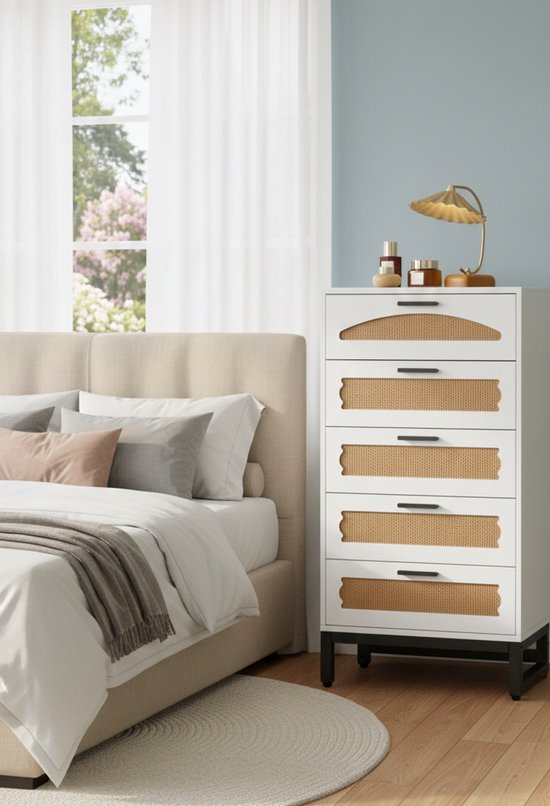 Commode de rangement de luxe en rotin à 5 tiroirs – Commode blanche stable pour chambre, salon et couloir – Bois FSC & Cadre en acier – Commode bohème multifonctionnelle - House&Garden