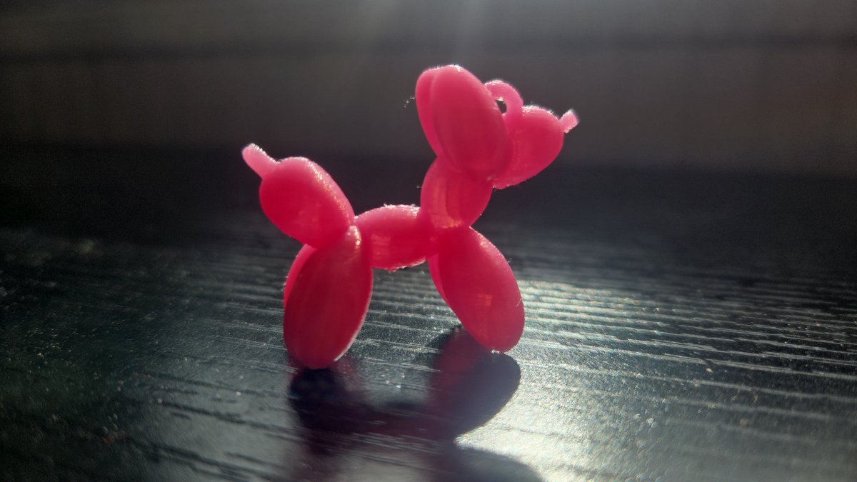 Balloon dog keychain