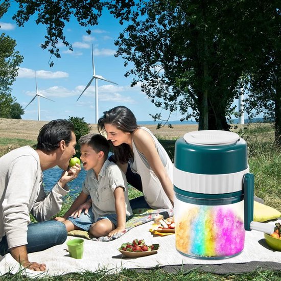 Quvo® IJscrusher - met IJsschep - Professionele Ice Crusher - 3 RVS Messen - IJsvergruizer Handmatig - Groen-12cm x 12cm x 25cm van Quvo — afbeelding 4