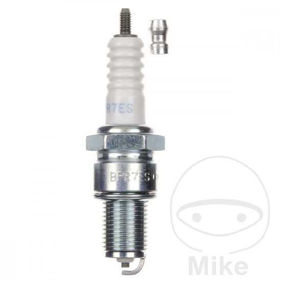 NGK bougie met witte geribbelde keramische isolator en metalen schroefdraad. "BPR7ES" markering.