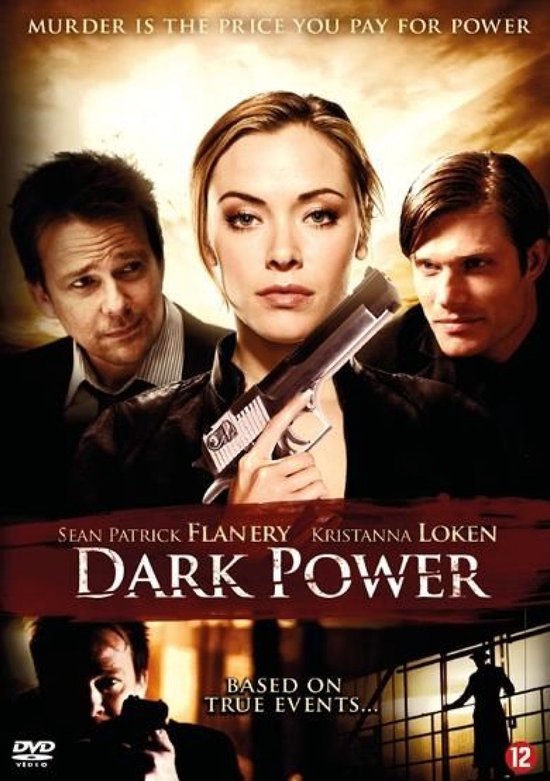 Vrouw met pistool, omringd door twee mannen. Titel: Dark Power. Moord is de prijs die je betaalt voor macht.