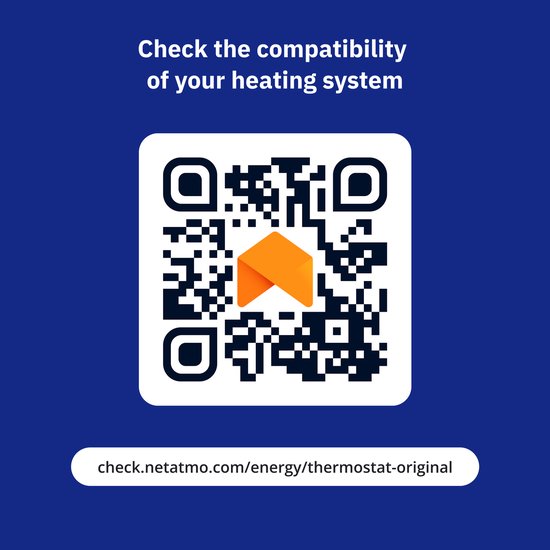 QR-code met een oranje huis-icoon in het midden, op een donkerblauwe achtergrond. De tekst luidt "Check the compatibility of your heating system".