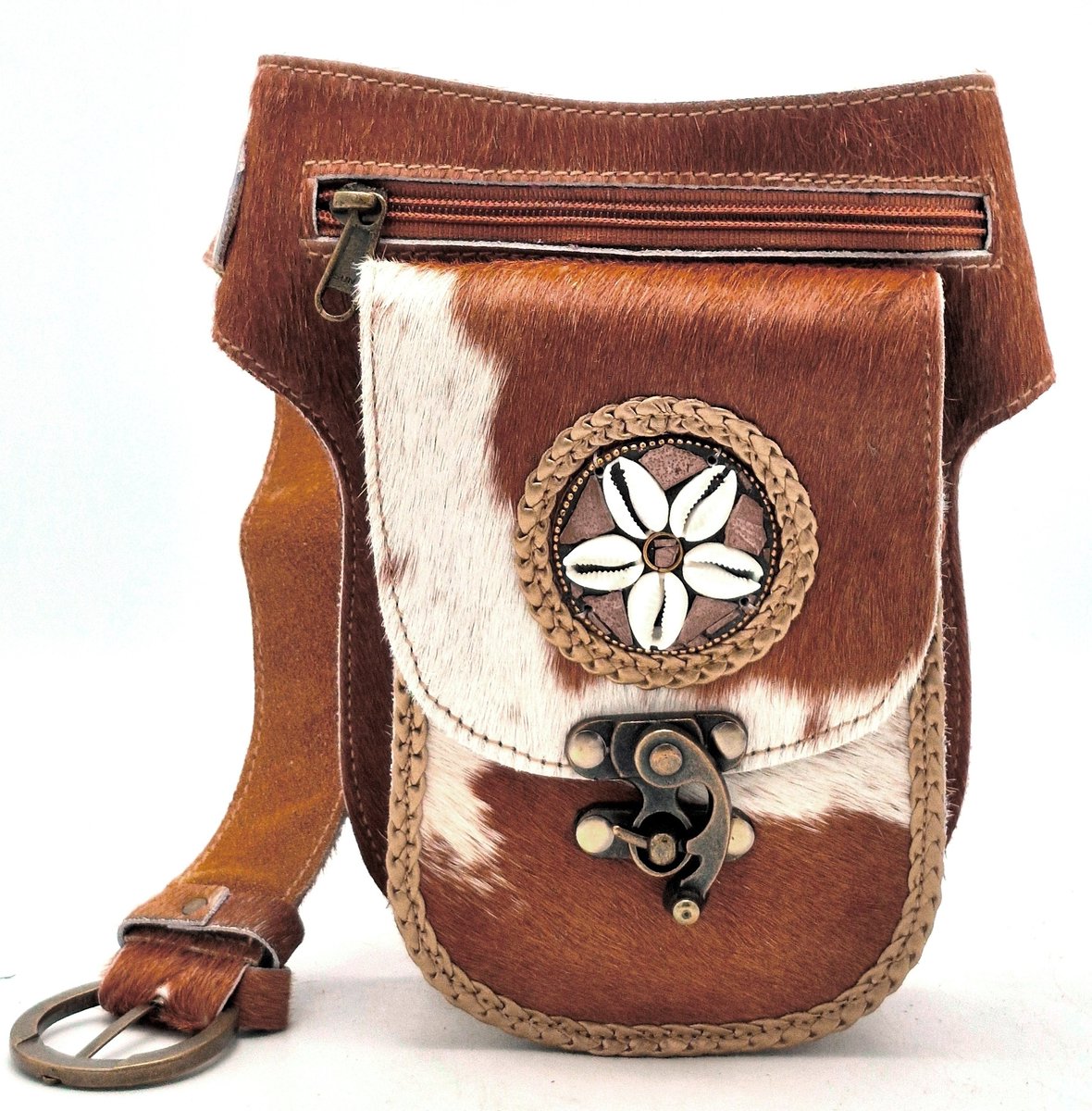 Koeienhuid heuptas met Vintage Haakje - Festivaltasje Koeienhuid - Ibiza Stijl Heuptas - Bruin-wit- (B x H x D) ca. 14,5 cm x 21 cm x 5 cm