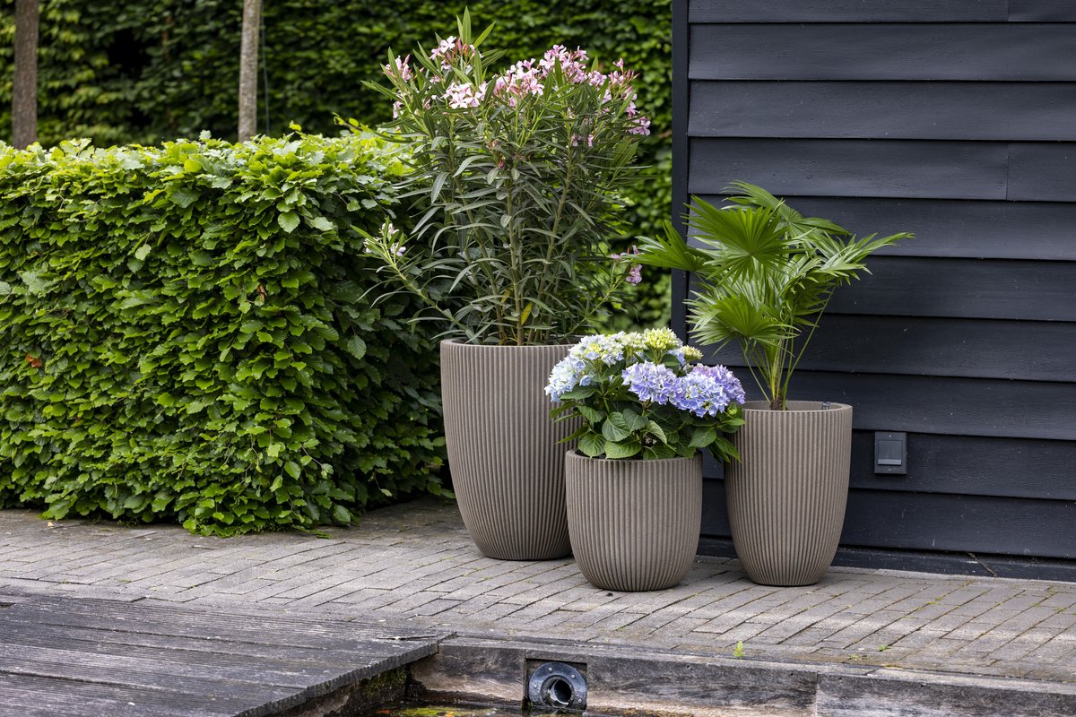 Capi Europe Flower Pot bowl Groove NL - 43x41 - Warm taupe