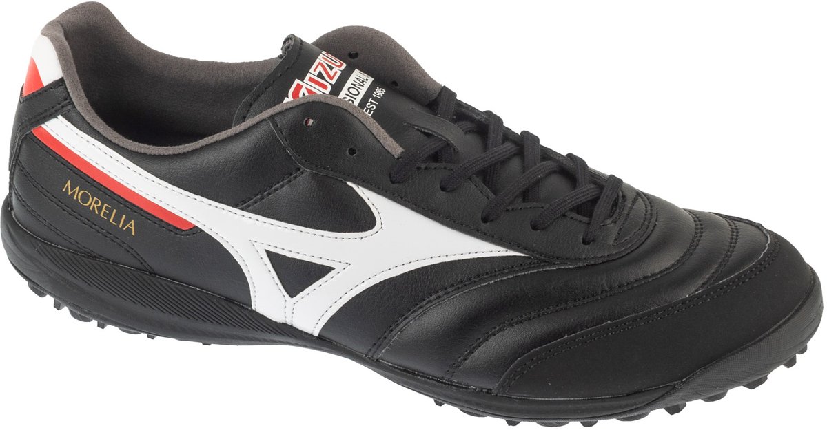 Mizuno Morelia Sala Pro TF voetbalschoenen voor mannen, zwart synthetisch leder, maat 47, met witte en rode accenten.