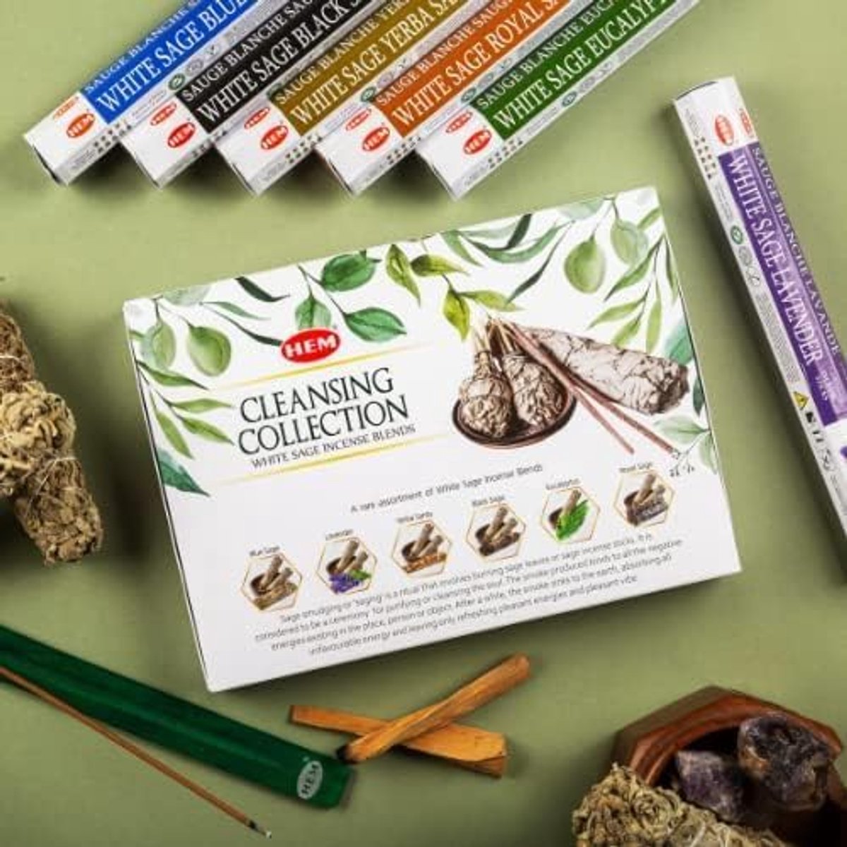 HEM Cleansing Collection Wierook Set – 6x White Sage Blends Wierookstokjes met Houder | Yerba Santa, Black Sage, Eucalyptus, Lavendel, Blue & Royal Sage | Reinigende Geur met Kajal Sticker