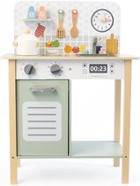 Houten speelgoedkeuken met oven, aanrecht, gootsteen, potten, pannen en kookgerei. Groene oven.