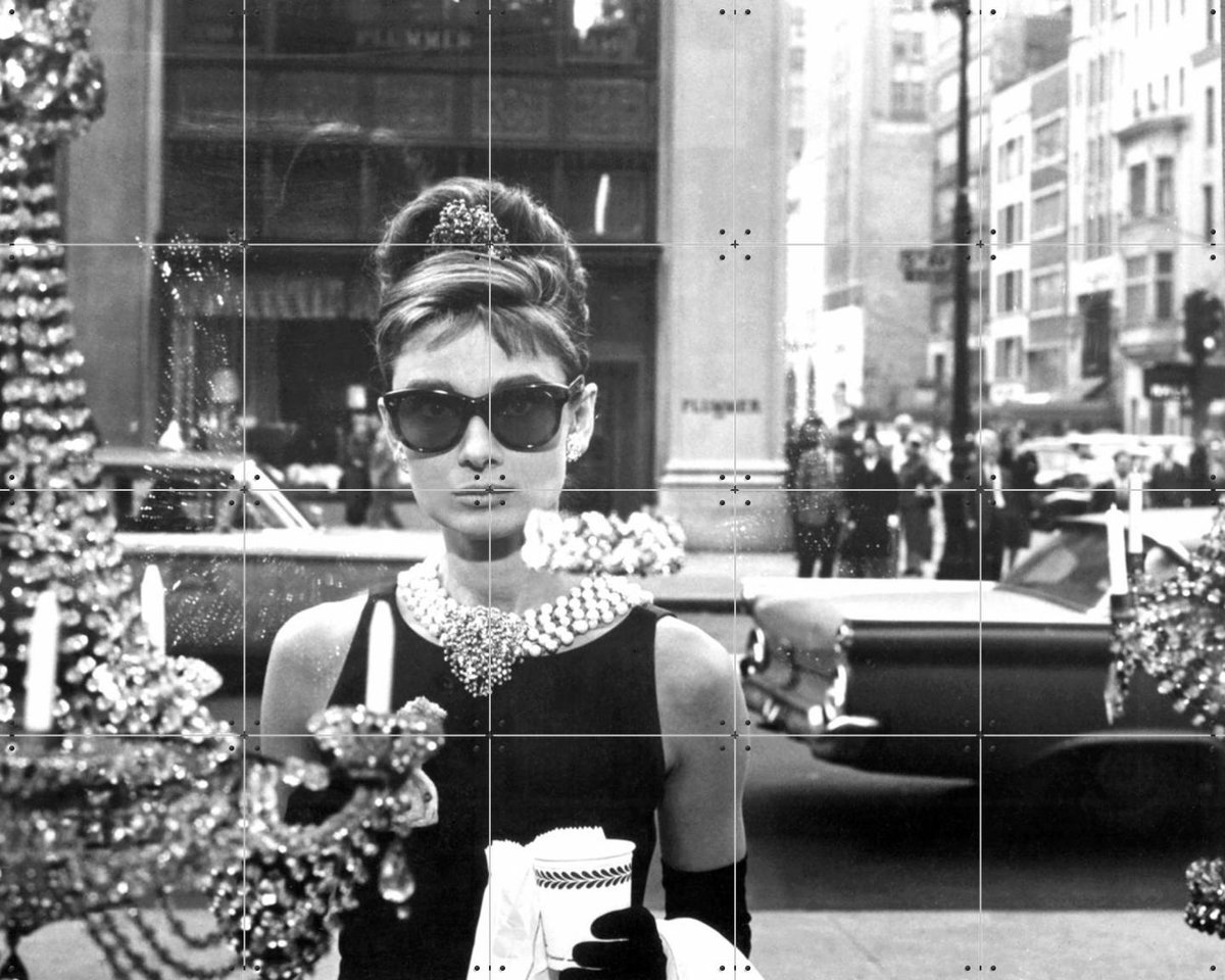 IXXI Breakfast At Tiffany's, Bridgeman Images - 100 x 80 cm - Gratis ophangtool - Grote wanddecoratie en posters - Klassiek, Vintage, Fotografie