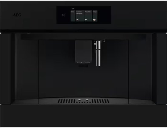 Zwarte AEG inbouw koffiemachine met aanraakscherm dat diverse koffiesoorten toont.